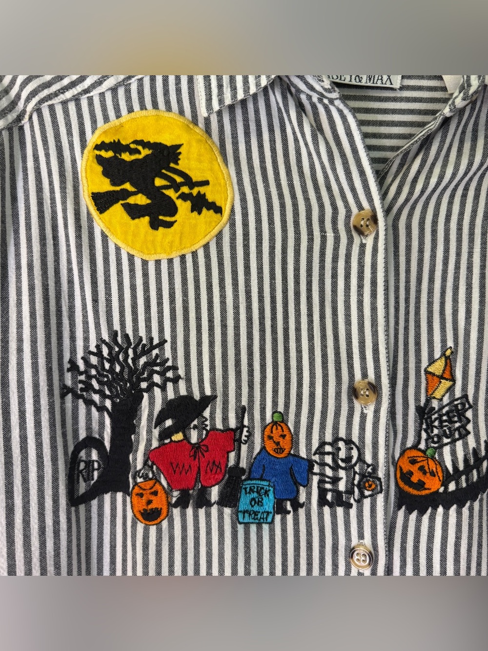 Casey & Max Halloween Embroidered Haunted House Stripe Button Shirt Size Small - Picture 2 of 11